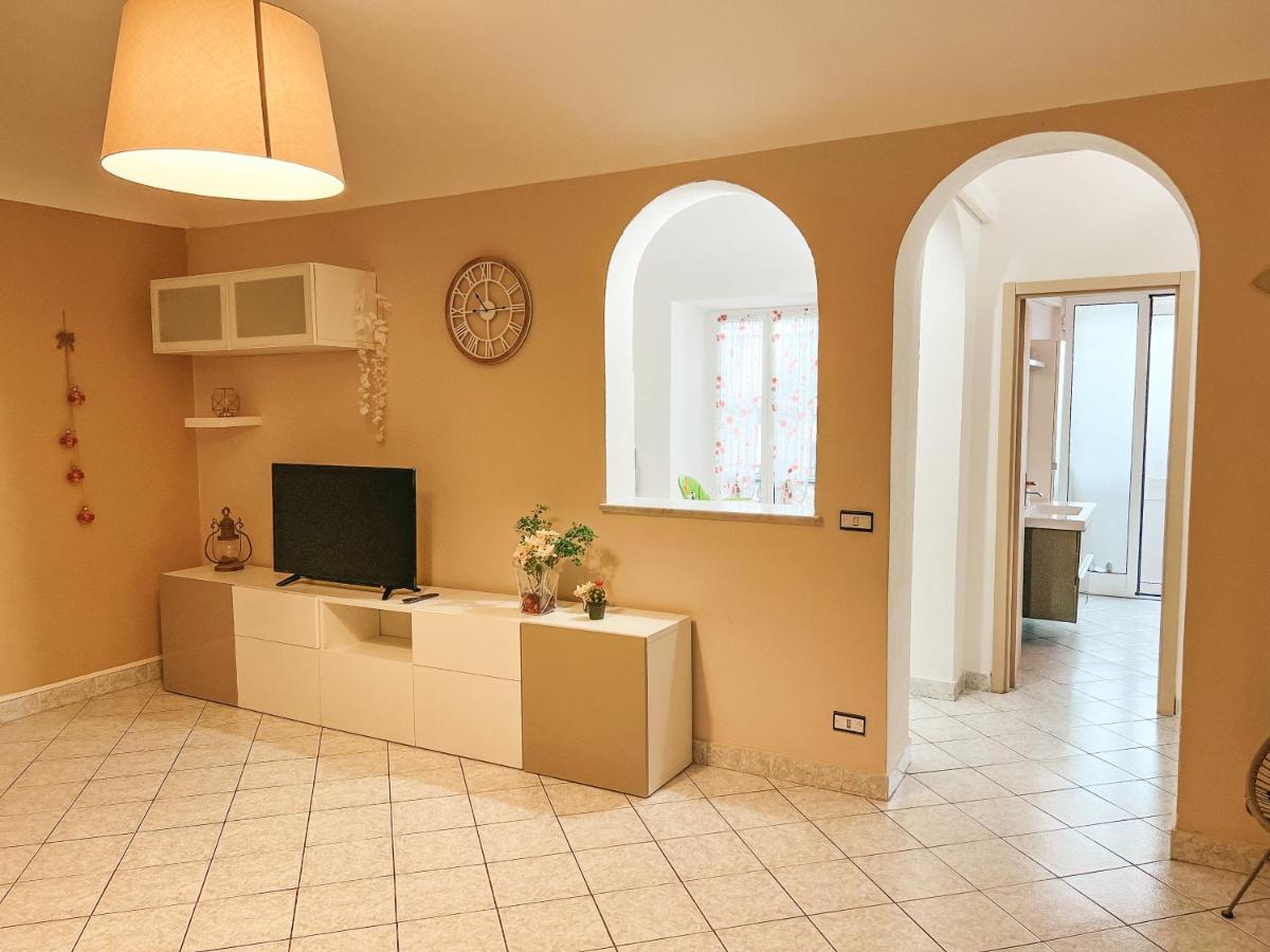 La Casa Di Ania Villa Savona Buitenkant foto